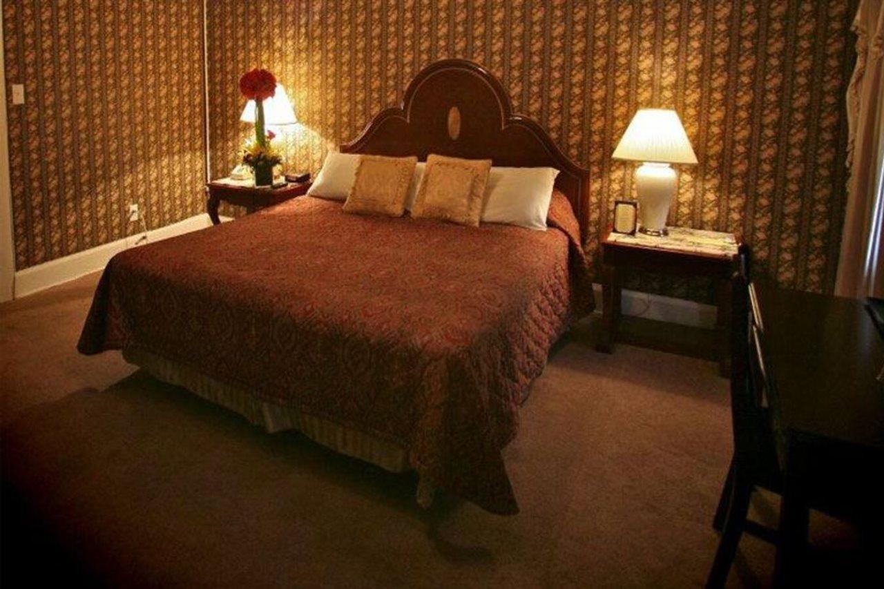 Glen Tavern 3* Santa Paula