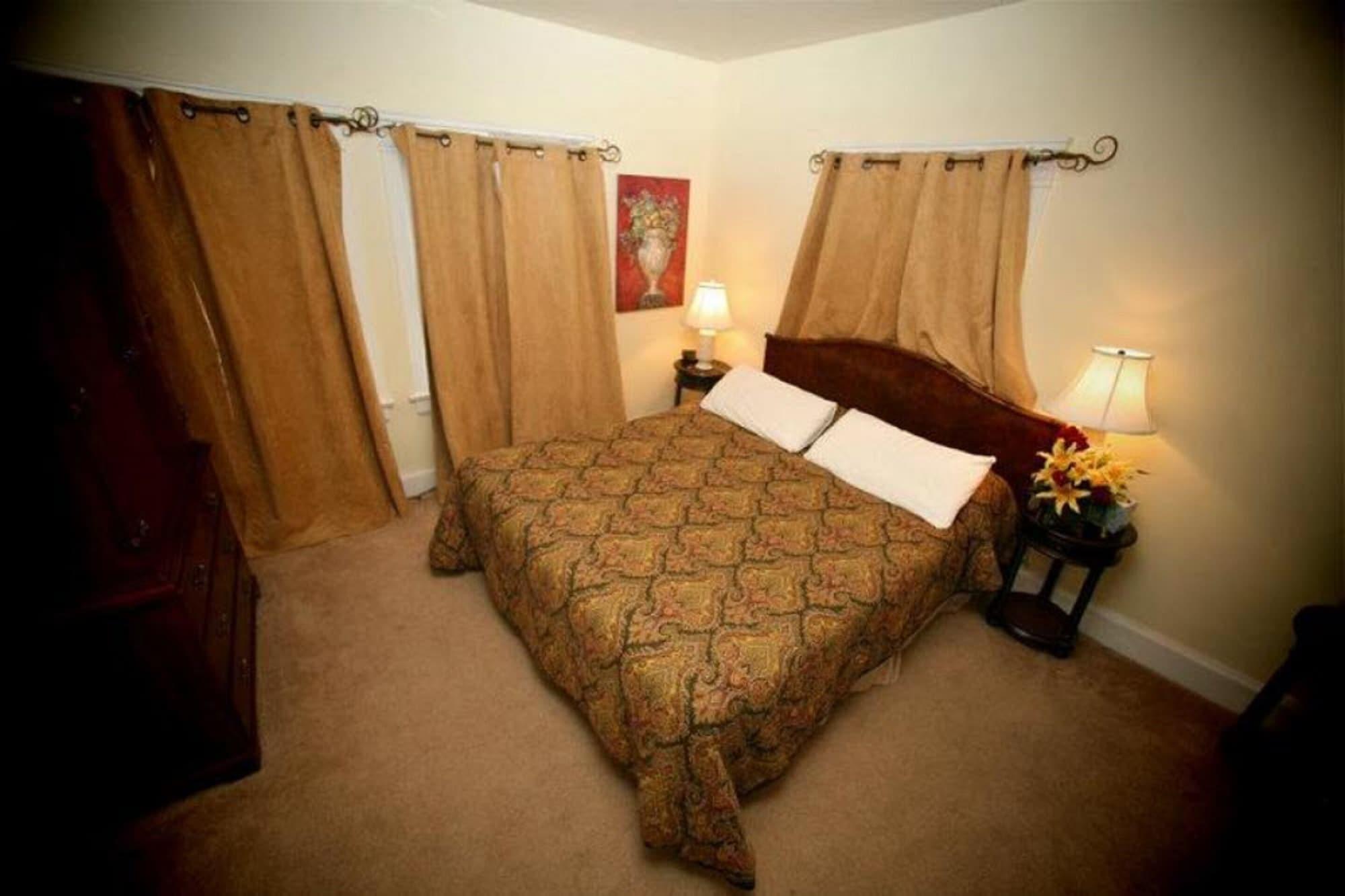 Glen Tavern Hotel 3*