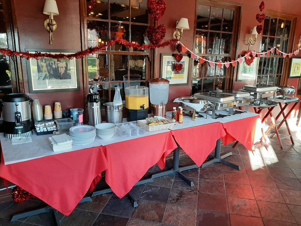 Glen Tavern Hotel 3*